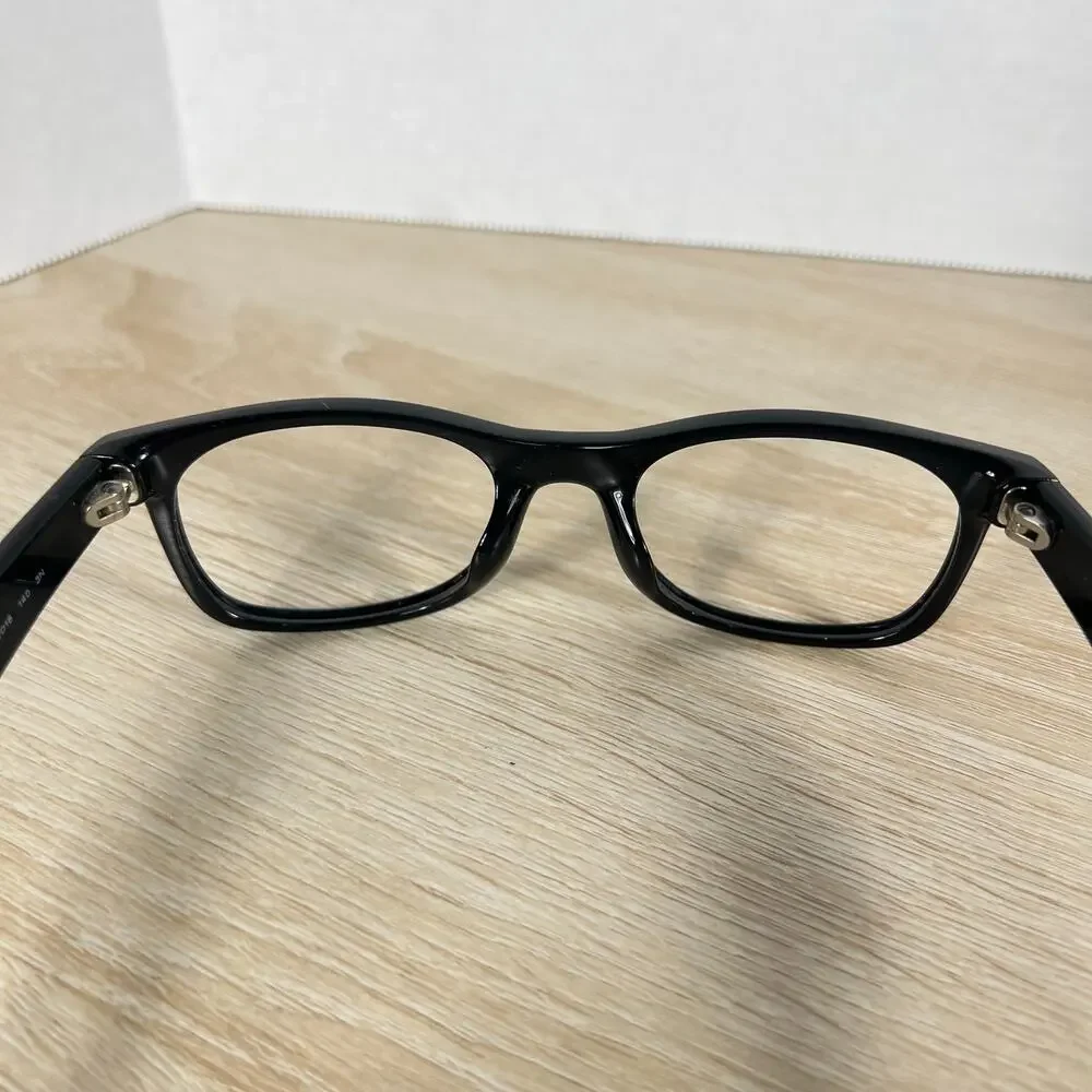 Ray-Ban RB2132-F New Wayfarer 901 Sunglasses Polished Black Frames 52-18 Italy